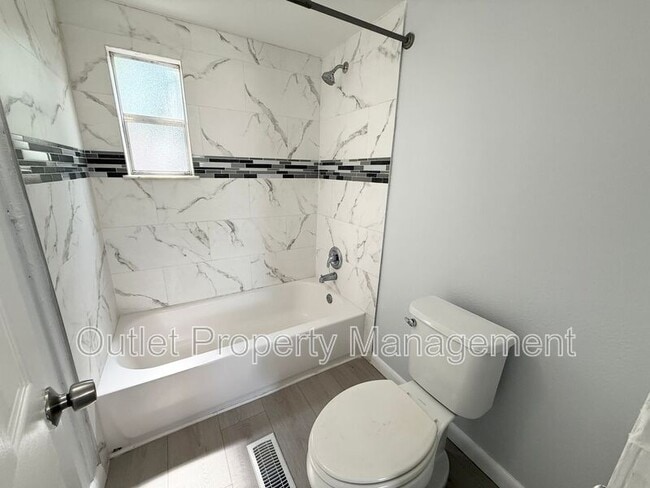 Building Photo - 6956 Attica Ln