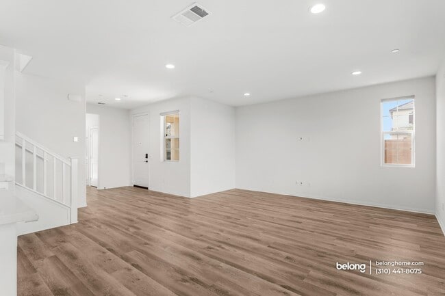 Building Photo - 3915 E Fincastle St