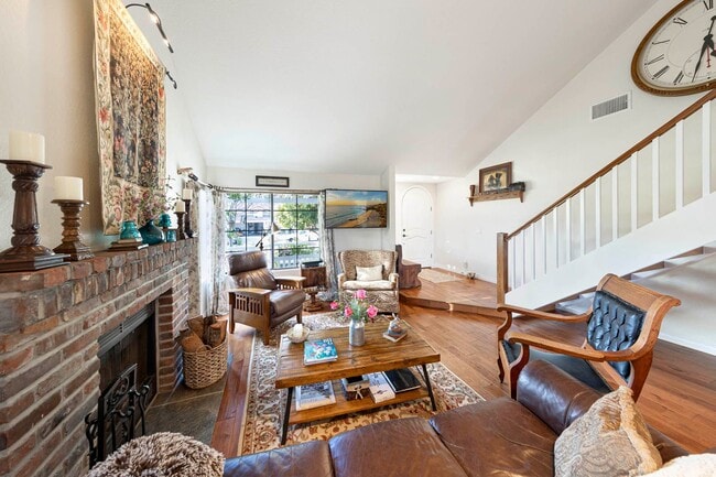 Building Photo - Adorable Short Term Furnished San Clemente Rental Home