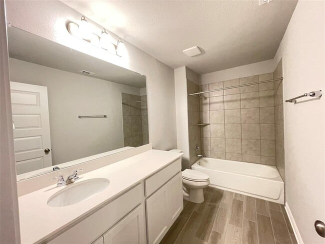 Building Photo - 316 McLintock Rd