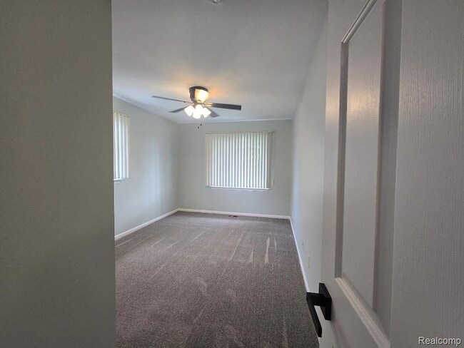Building Photo - 24015 Fairlane Blvd