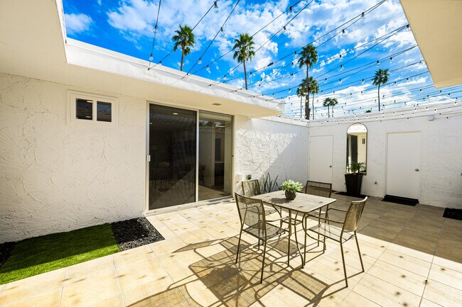 Building Photo - 76705 Sandpiper Dr