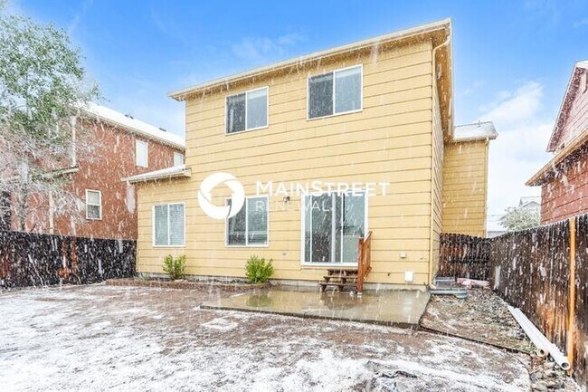 Building Photo - 4 Bedroom Pet-Friendly Home in COLORADO SP...