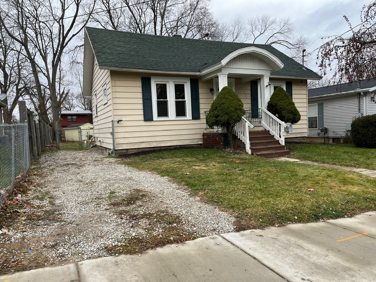 Building Photo - 631 Tisdale Ave