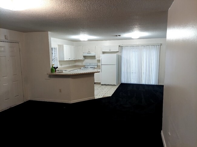 Building Photo - 1000 13th Ave S