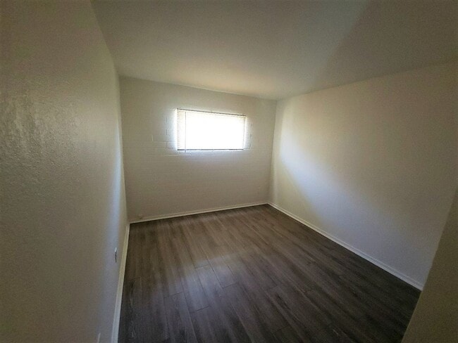 Building Photo - NORTH CENTRAL PHOENIX W/POOL!