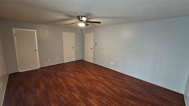 Building Photo - 975 N Red Cedar Cir