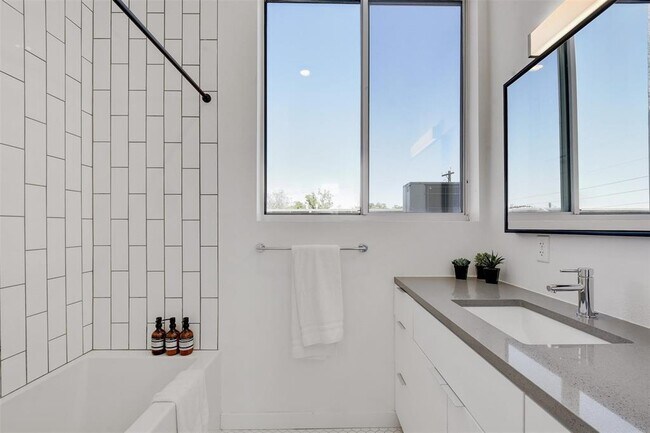 Building Photo - 1701 MLK Jr Blvd