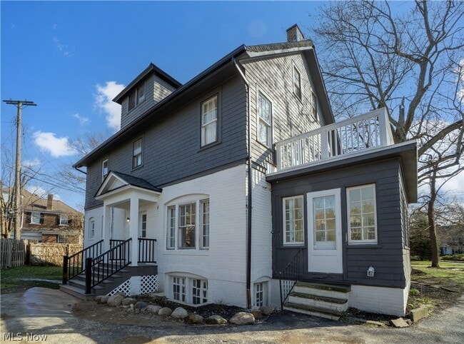 Building Photo - 14605 S Woodland Rd