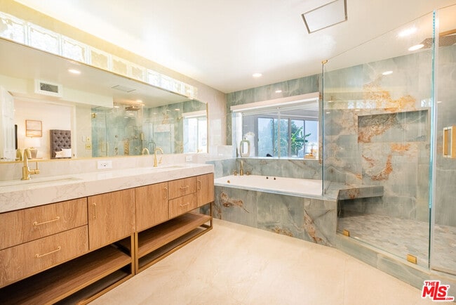 Building Photo - 31271 Bailard Rd