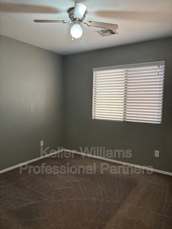 Building Photo - 1837 S 217th Ave