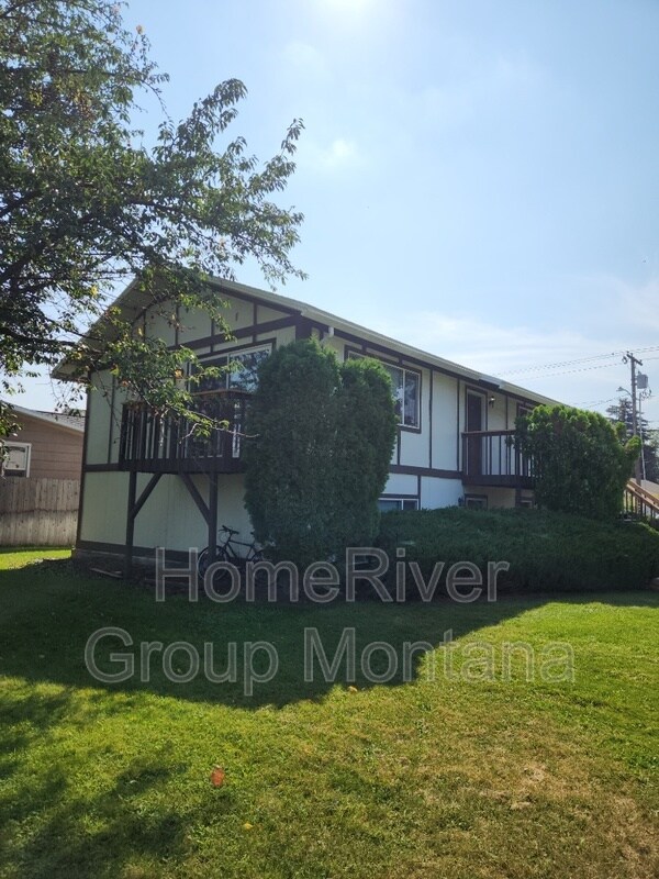 Building Photo - 2111 S 4th St W