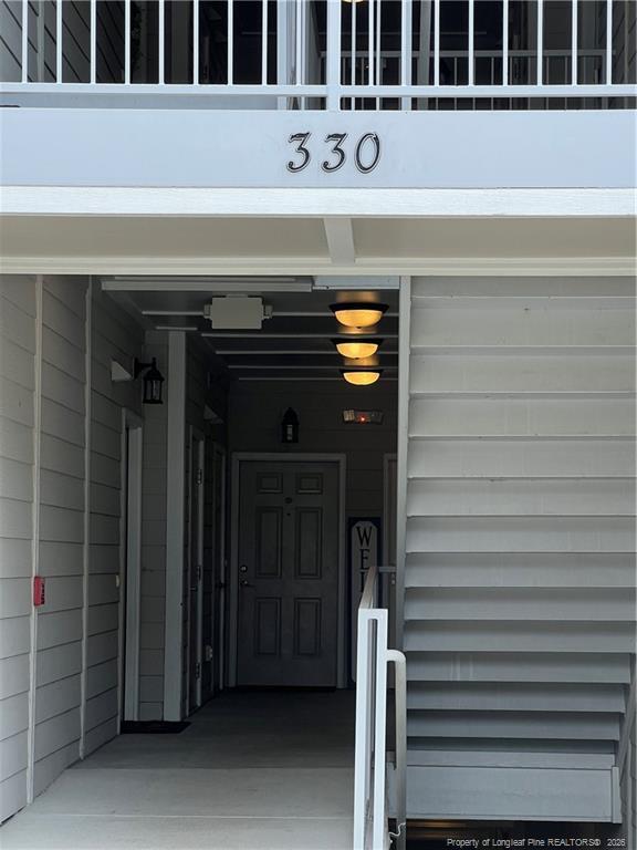 Building Photo - 330 Gallery Dr