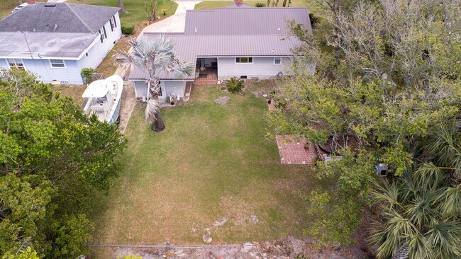 Building Photo - Davis Shores 3/2 Single Family Home