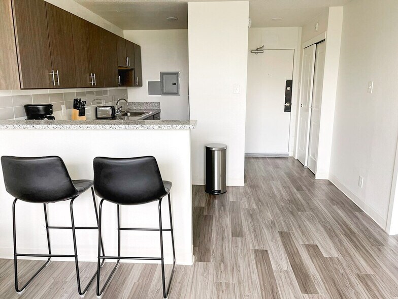 Building Photo - 2515 Burnet Ave