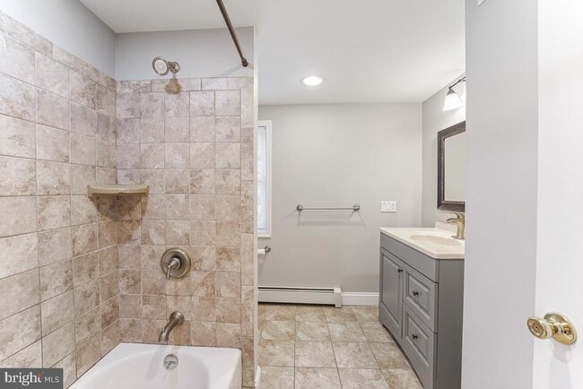 Building Photo - 4236 Florida Ave