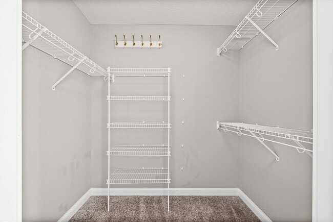 Building Photo - Beautiful 2 Bedroom 2 1/2 Bath Condo For Rent Near Beachaven Vineyard!