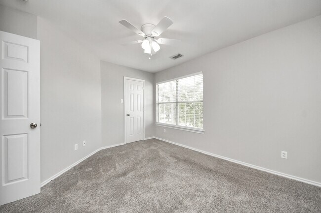 Building Photo - 16850 Brooktondale Ct
