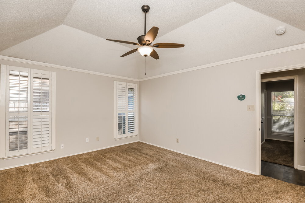 Building Photo - 1505 Gainsborough Way