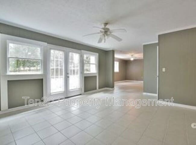 Building Photo - 4720 Shenandoah Ct