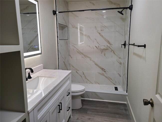 Building Photo - 8911 Manor Loop