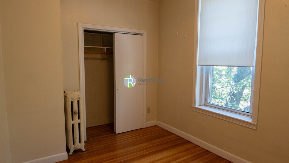 Building Photo - 1132 Commonwealth Ave