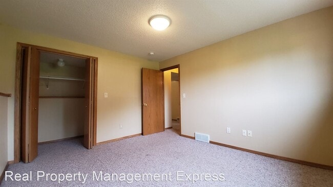 Building Photo - 4 br, 2 bath House - 7112 W Strabane St