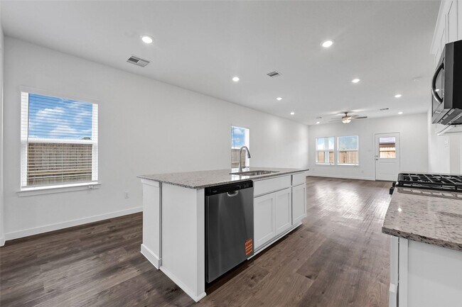 Building Photo - 3911 Windy Whisper Dr