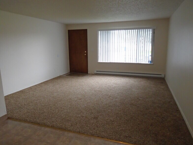Building Photo - 4732 Cougar Ct SE