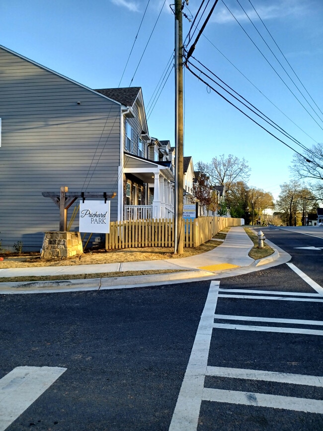 Building Photo - 3047 Windover Ln