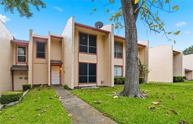 Building Photo - 334 Valley Park Dr