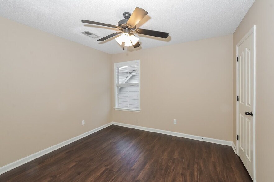 Building Photo - 12330 Strong Heart Trail