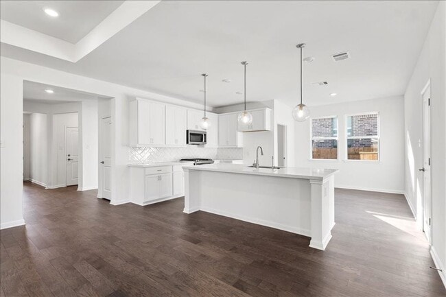 Building Photo - 133 Grn Knl Ln