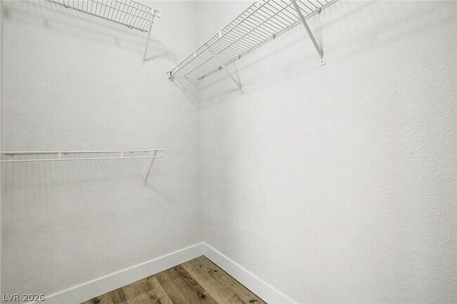 Building Photo - 571 Kavanagh Pl