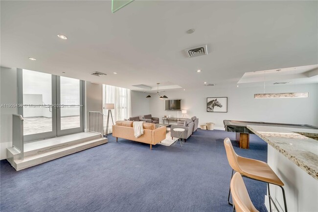 Building Photo - 140 S Dixie Hwy