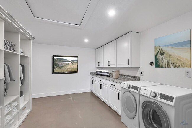 Building Photo - 1607 Butternut Ln