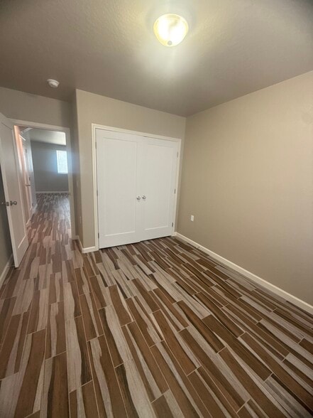 Building Photo - 16831 Hill Dr
