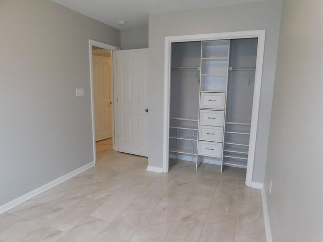 Building Photo - New 3 Bedroom 2 bath