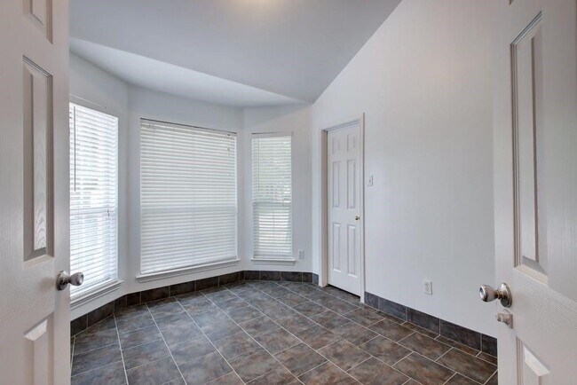 Building Photo - 11717 Dunfries Ln