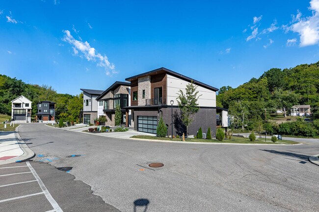 Building Photo - 856 BELLE Rdg Lp