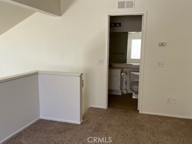 Building Photo - 1303 Fairway Oaks Ave