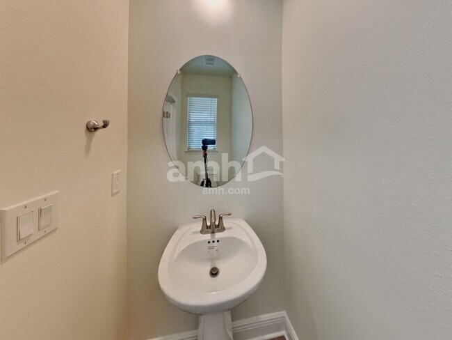 Building Photo - 27120 St Andrews Ave