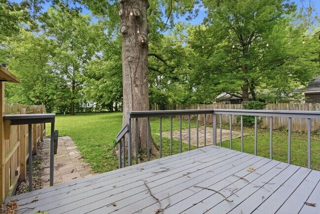 Building Photo - Updated 4-bedroom, 2-bath home in the Rountree neighborhood
