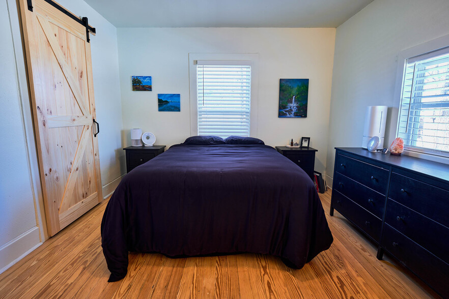 Master Bedroom with barn door! - 818 E Las Animas St