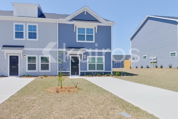 Building Photo - 2431 Banyan Cir