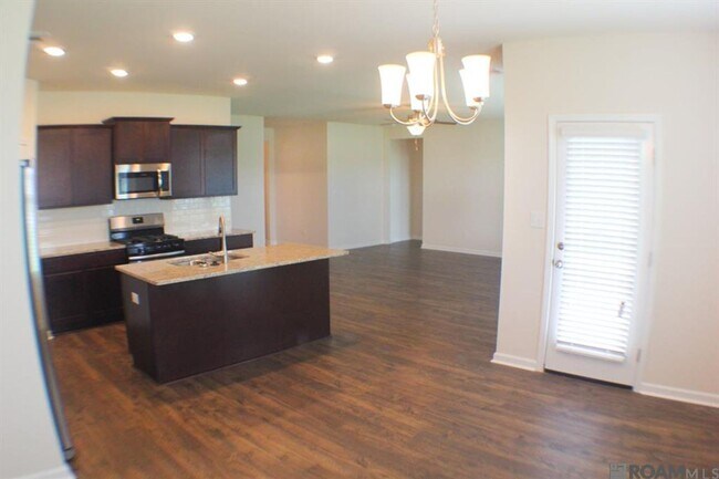 Building Photo - 17609 Eagles Perch Dr