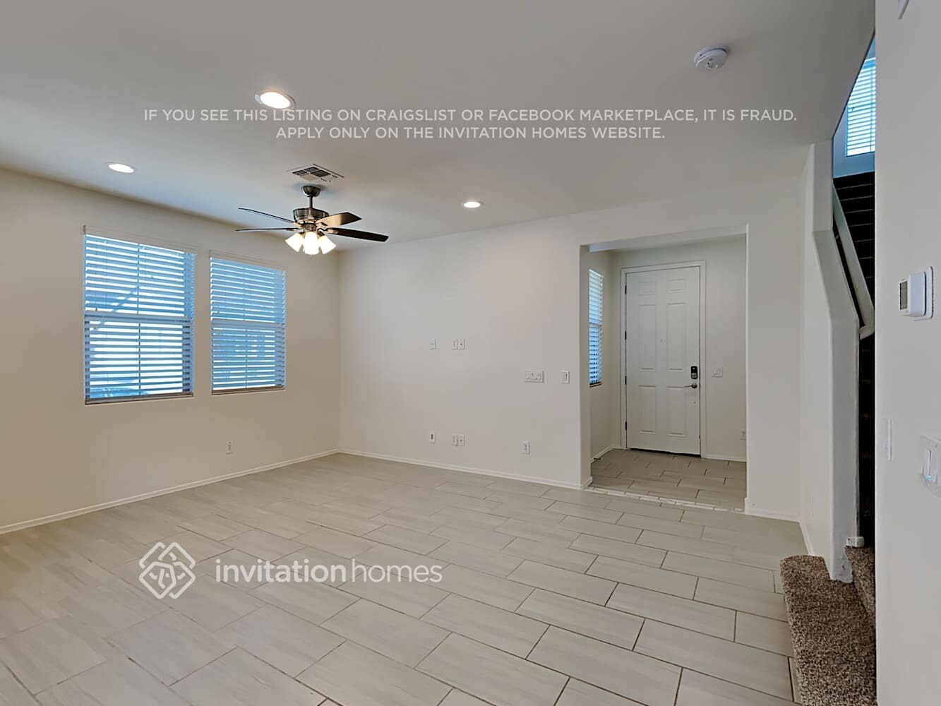 Building Photo - 326 N Sandal