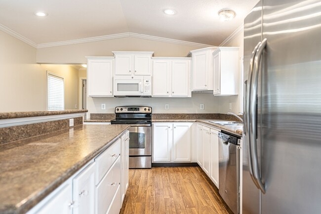 Building Photo - 435 W Baltimore Ave