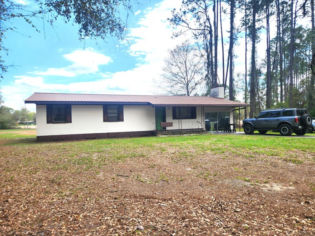 Building Photo - 2355 SE State Road 100, Starke, FL