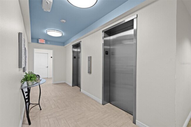 Building Photo - 223 Island Way